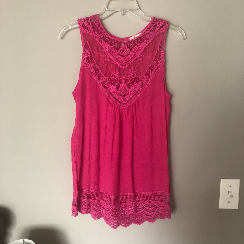 Entro Medium Pink Crocheted Tank Top